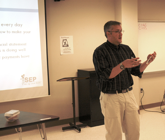 Former Director of Delta State’s Center for Economic Development and current Interim Chair of the Department of Economic and Workforce Development at the University of Southern Mississippi Dr. Brent Hales leads the entrepreneurial education workshop during the MCEE Summer Institute hosted by Delta State University.